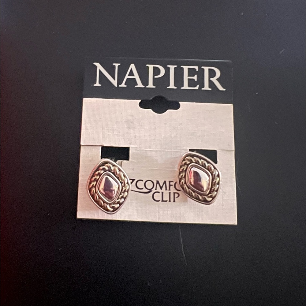 Napier💥Vintage~NWT~SOLD OUT💥Silver-Tone Comfort Clip Earrings